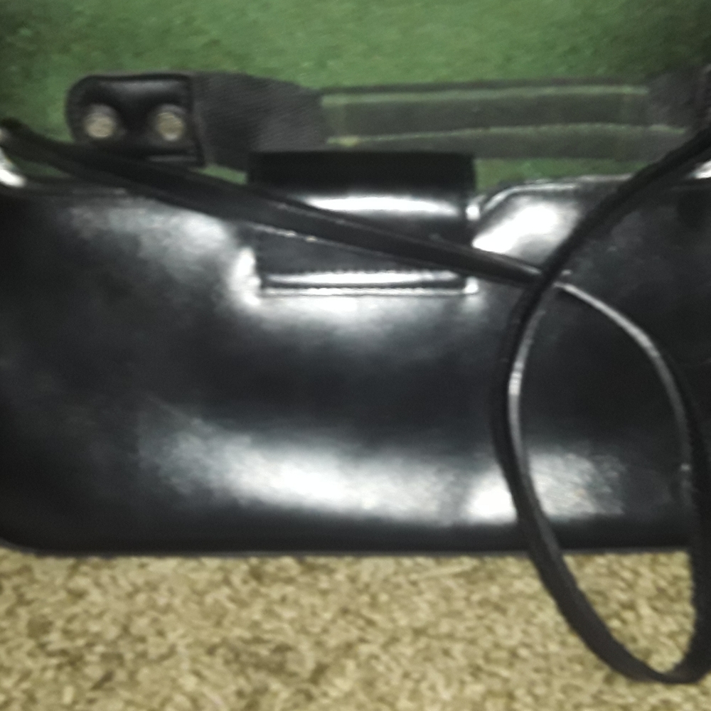 Gucci purse - Picture 2 of 6